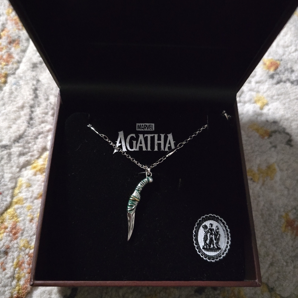 Nwot Marvel RockLove Agatha Necklace